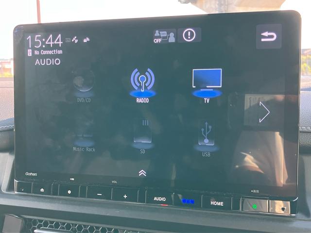 ステップワゴン ｅ：ＨＥＶスパーダ　ホンダセンシング　ワンオーナー　記録簿　ナビＴＶ　マルチビューカメラ　ＥＴＣ　パワーテールゲート　オットマン　ブラインドスポットインフォメーション　コンビシート　シートヒーター（49枚目）