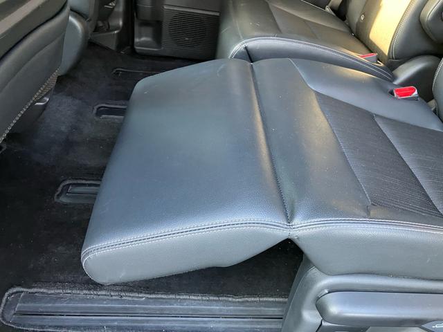 ステップワゴン ｅ：ＨＥＶスパーダ　ホンダセンシング　ワンオーナー　記録簿　ナビＴＶ　マルチビューカメラ　ＥＴＣ　パワーテールゲート　オットマン　ブラインドスポットインフォメーション　コンビシート　シートヒーター（53枚目）