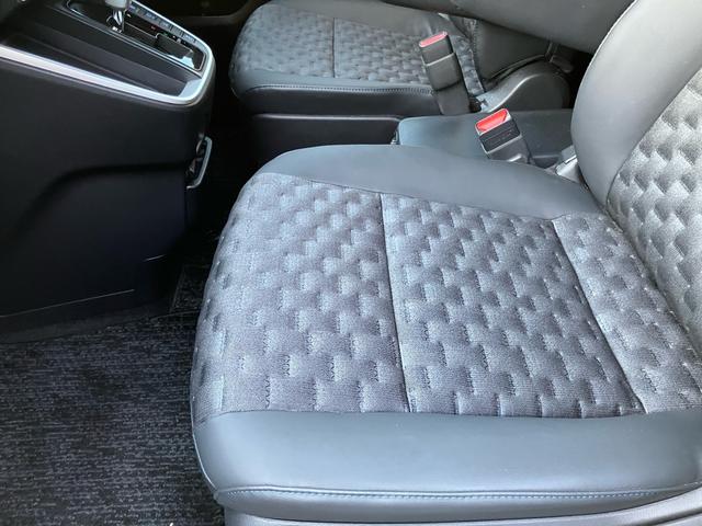 ヴォクシー Ｓ－Ｚ　ＧＲフロントスポイラー／バンパーガーニッシュ／サイドスカート／リアバンパースポイラー／スポーツサイドバイザー　ワンオーナー禁煙車　記録簿　１０．５インチＤＡ　Ｂカメラ　ＨＤＭＩ　Ｂｌｕｅｔｏｏｔｈ対応（40枚目）