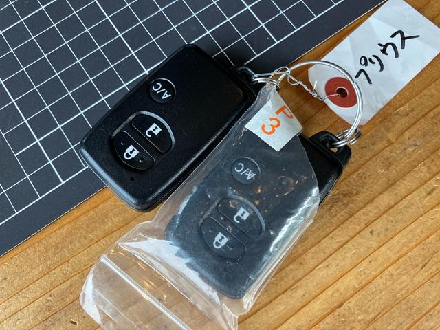 プリウス Ｓ　ソーラーベンチレーションシステム　サンルーフ　純正ＨＤＤナビ　フルセグＴＶ　Ｂｌｕｅｔｏｏｔｈ　スマートキー　スペアキー（47枚目）