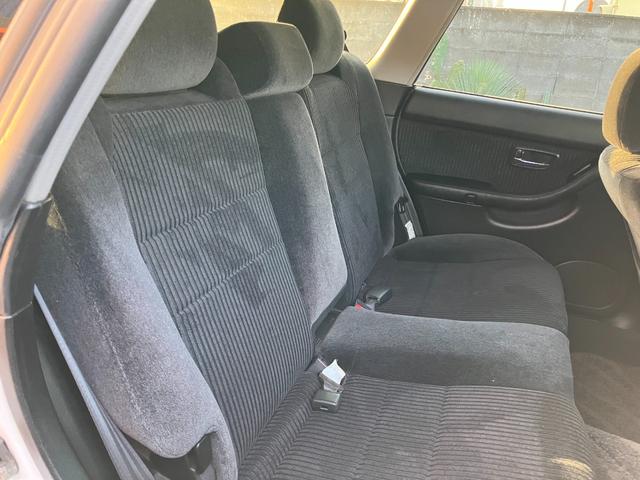 レガシィツーリングワゴン Ｂスポーツ　ワンオーナー　ＳＴｉストラットタワーバー　社外ディスプレイオーディオ　ＨＩＤヘッドライト　キーレスエントリー　電動格納ミラー　オートエアコン　電動パワーシート（11枚目）