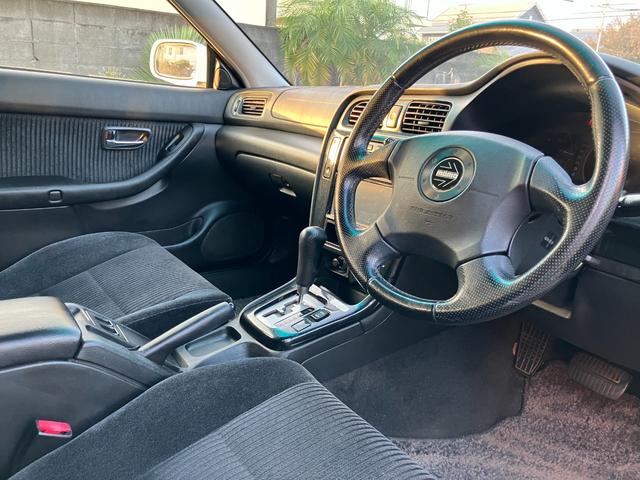 レガシィツーリングワゴン Ｂスポーツ　ワンオーナー　ＳＴｉストラットタワーバー　社外ディスプレイオーディオ　ＨＩＤヘッドライト　キーレスエントリー　電動格納ミラー　オートエアコン　電動パワーシート（16枚目）