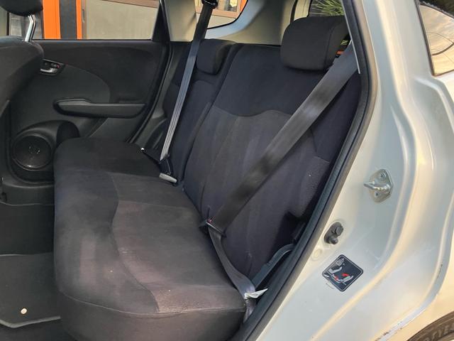 フィット ＲＳ　Ｓパッケージ　スカイルーフ　ＳＤナビ　Ｂｌｕｅｔｏｏｔｈ対応　バックカメラ　ＵＳＢ　パドルシフト　ＨＩＤヘッドライト　キーレスエントリー　１年間走行無制限保証（44枚目）