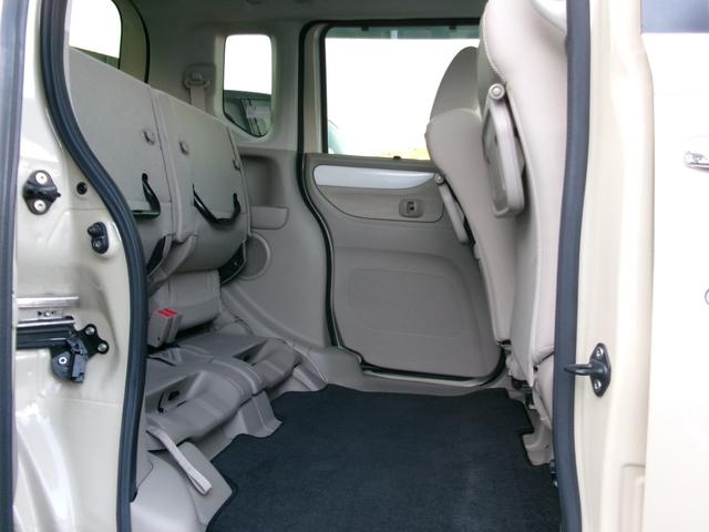 Ｎ－ＢＯＸ ＧターボＳＳパッケージ　ナビフルセグＲカメラＥＴＣＨＩＤＡＷ　フルオートエアコン　両側自動ドア　ワンオーナー車　禁煙　地デジＴＶ　ナビテレビ　前席シートヒーター　キーフリーシステム　スマ－トキ－　パワーウインドウ　Ｂカメ（11枚目）