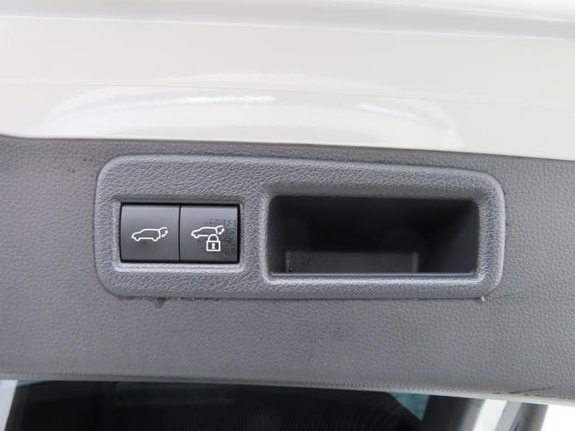 ハリアー Ｇ　ナビフルセグＲカメラＥＴＣＡＷＬＥＤ　衝突回避ブレーキ　電動Ｒゲート　ＡＡＣ　バックモニタ－　パーキングセンサー　１オーナ　横滑防止装置　ＬＥＤランプ　スマキー　キーフリー　ＥＴＣ車載器　ＰＳ　禁煙（16枚目）