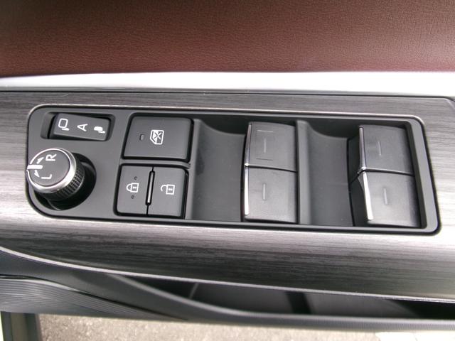 ハリアー Ｇ　ナビフルセグＲカメラＥＴＣＡＷＬＥＤ　衝突回避ブレーキ　電動Ｒゲート　ＡＡＣ　バックモニタ－　パーキングセンサー　１オーナ　横滑防止装置　ＬＥＤランプ　スマキー　キーフリー　ＥＴＣ車載器　ＰＳ　禁煙（34枚目）