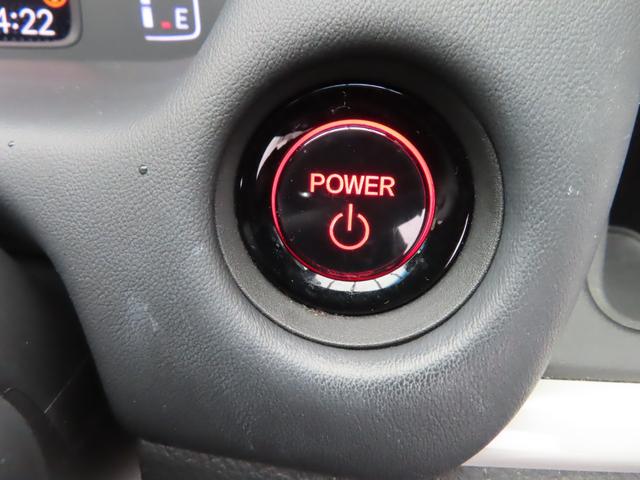 フィット ｅ：ＨＥＶホーム　ナビ前後ドラレコＲカメラＥＴＣＬＥＤ　前後誤発進抑制機能　クリソナ　助手席エアバッグ　運転席エアバッグ　１オナ　アイドリングストップ　禁煙　ＬＥＤライト　ＵＳＢ接続　バックカメラ　ＡＢＳ　スマートキー（28枚目）