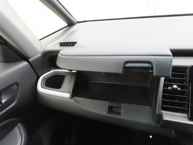 フィット ｅ：ＨＥＶホーム　ナビ前後ドラレコＲカメラＥＴＣＬＥＤ　前後誤発進抑制機能　クリソナ　助手席エアバッグ　運転席エアバッグ　１オナ　アイドリングストップ　禁煙　ＬＥＤライト　ＵＳＢ接続　バックカメラ　ＡＢＳ　スマートキー（29枚目）