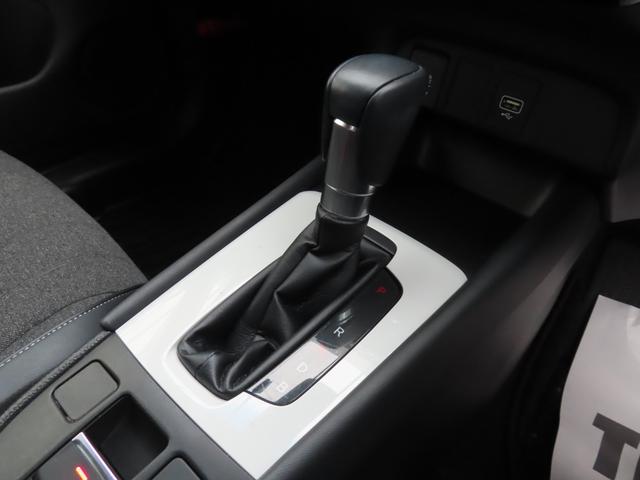 フィット ｅ：ＨＥＶホーム　ナビ前後ドラレコＲカメラＥＴＣＬＥＤ　前後誤発進抑制機能　クリソナ　助手席エアバッグ　運転席エアバッグ　１オナ　アイドリングストップ　禁煙　ＬＥＤライト　ＵＳＢ接続　バックカメラ　ＡＢＳ　スマートキー（31枚目）