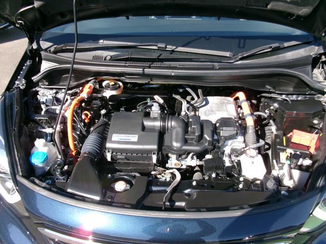 フィット ｅ：ＨＥＶホーム　ナビ前後ドラレコＲカメラＥＴＣＬＥＤ　前後誤発進抑制機能　クリソナ　助手席エアバッグ　運転席エアバッグ　１オナ　アイドリングストップ　禁煙　ＬＥＤライト　ＵＳＢ接続　バックカメラ　ＡＢＳ　スマートキー（35枚目）