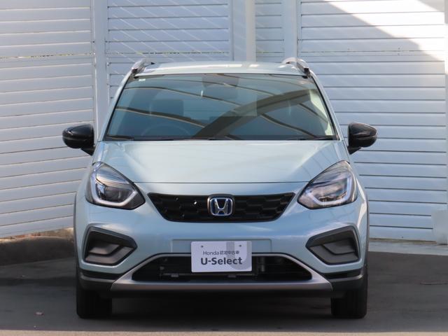 フィット e:HEVクロスター ナビフルセグRカメラETCLEDAW 衝突回避システム 禁煙 フルオートエアコン 前後センサー LEDランプ エアバッグ サイドエアバック 地デジ オートクルーズコントロール VSA バックカメラ(3枚目)