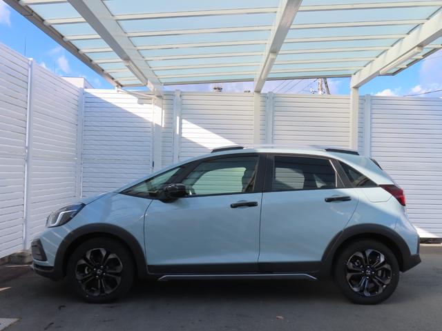 フィット e:HEVクロスター ナビフルセグRカメラETCLEDAW 衝突回避システム 禁煙 フルオートエアコン 前後センサー LEDランプ エアバッグ サイドエアバック 地デジ オートクルーズコントロール VSA バックカメラ(4枚目)