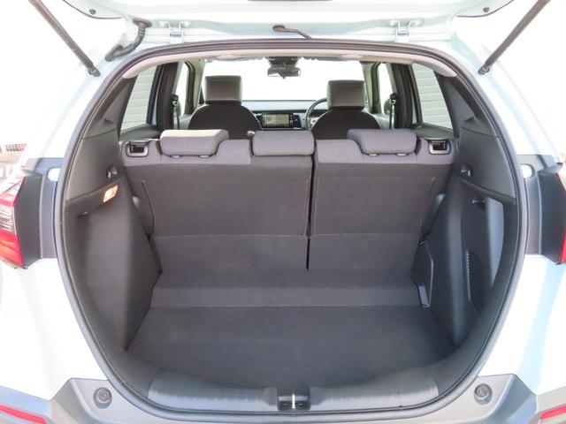 フィット e:HEVクロスター ナビフルセグRカメラETCLEDAW 衝突回避システム 禁煙 フルオートエアコン 前後センサー LEDランプ エアバッグ サイドエアバック 地デジ オートクルーズコントロール VSA バックカメラ(7枚目)