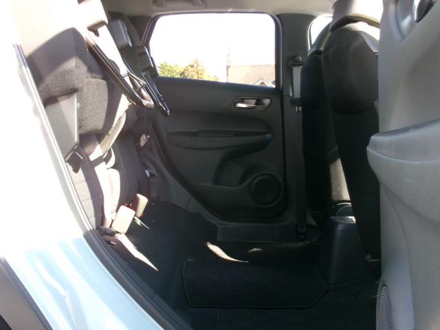 フィット e:HEVクロスター ナビフルセグRカメラETCLEDAW 衝突回避システム 禁煙 フルオートエアコン 前後センサー LEDランプ エアバッグ サイドエアバック 地デジ オートクルーズコントロール VSA バックカメラ(11枚目)