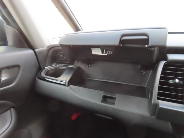 フィット e:HEVクロスター ナビフルセグRカメラETCLEDAW 衝突回避システム 禁煙 フルオートエアコン 前後センサー LEDランプ エアバッグ サイドエアバック 地デジ オートクルーズコントロール VSA バックカメラ(30枚目)