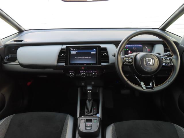 フィット RS RカメラETCLEDAWディスプレイオーディオ USBポート リアカメラ LEDヘッドライト エアコン ETC車載器 キーレス スマートキー 禁煙 横滑防止装置 サイドカーテンエアバック ABS(2枚目)