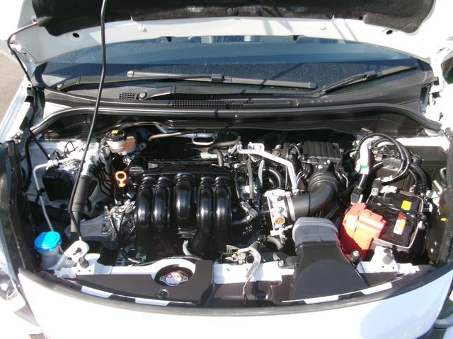 フィット RS RカメラETCLEDAWディスプレイオーディオ USBポート リアカメラ LEDヘッドライト エアコン ETC車載器 キーレス スマートキー 禁煙 横滑防止装置 サイドカーテンエアバック ABS(37枚目)