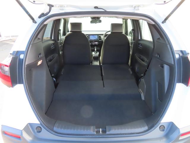 フィット e:HEVクロスター ナビフルセグRカメラLEDAW 衝突回避システム 禁煙 フルオートエアコン 前後センサー LEDランプ エアバッグ サイドエアバック 地デジ オートクルーズコントロール VSA バックカメラ USB(8枚目)