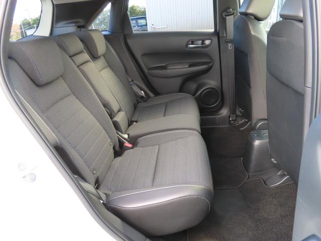 フィット e:HEVクロスター ナビフルセグRカメラLEDAW 衝突回避システム 禁煙 フルオートエアコン 前後センサー LEDランプ エアバッグ サイドエアバック 地デジ オートクルーズコントロール VSA バックカメラ USB(10枚目)