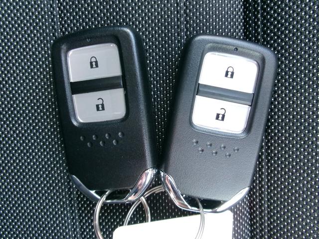 フィット e:HEVクロスター ナビフルセグRカメラLEDAW 衝突回避システム 禁煙 フルオートエアコン 前後センサー LEDランプ エアバッグ サイドエアバック 地デジ オートクルーズコントロール VSA バックカメラ USB(29枚目)