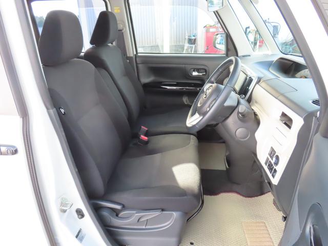 ムーヴキャンバス ＸブラックアクセントリミテッドＳＡＩＩＩ　ナビフルセグＲカメラ　アラウンドビュー　パワーステアリング　衝突被害軽減装置　エアコン　ナビＴＶ　パワーウィンドウ　横滑り防止装置　両側自動ドア　エアバッグ　ＤＶＤ　バックモニター　ＡＢＳ　禁煙（9枚目）