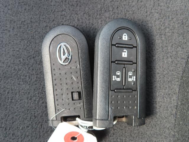 ムーヴキャンバス ＸブラックアクセントリミテッドＳＡＩＩＩ　ナビフルセグＲカメラ　アラウンドビュー　パワーステアリング　衝突被害軽減装置　エアコン　ナビＴＶ　パワーウィンドウ　横滑り防止装置　両側自動ドア　エアバッグ　ＤＶＤ　バックモニター　ＡＢＳ　禁煙（24枚目）