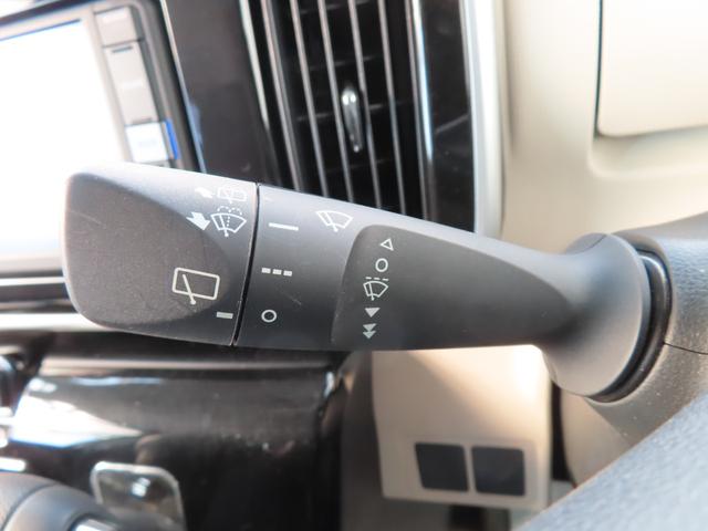 ムーヴキャンバス ＸブラックアクセントリミテッドＳＡＩＩＩ　ナビフルセグＲカメラ　アラウンドビュー　パワーステアリング　衝突被害軽減装置　エアコン　ナビＴＶ　パワーウィンドウ　横滑り防止装置　両側自動ドア　エアバッグ　ＤＶＤ　バックモニター　ＡＢＳ　禁煙（28枚目）