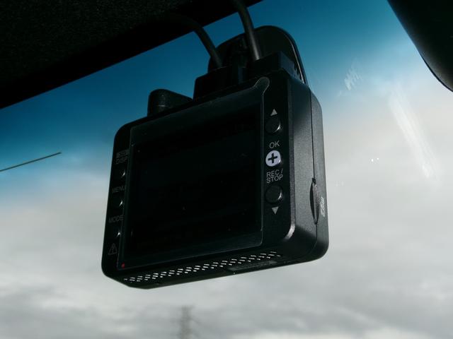 Ｎ－ＢＯＸカスタム Ｌ　ナビフルセグ前後ドラレコＲカメラＬＥＤＡＷ　Ｐソナー　禁煙　１オーナー　サイドエアバッグ　ナビＴＶ　シートヒータ　キーフリーシステム　ＬＥＤライト　リアカメ　クルーズコントロール　ＡＣ　ＤＶＤ視聴可能（16枚目）