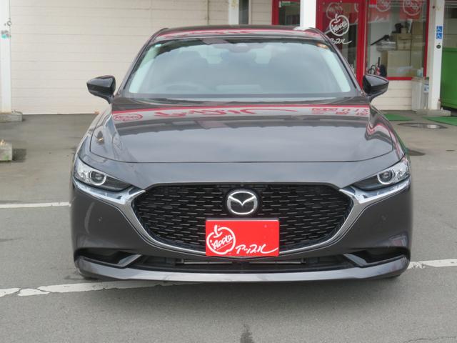 ＭＡＺＤＡ３セダン １５Ｓ　ブラックトーンエディション　ワンオーナー／フルセグＴＶ／３６０°カメラ／ＬＥＤヘッドライト／純正１８インチブラックアルミホイール／（4枚目）