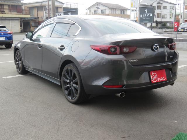 ＭＡＺＤＡ３セダン １５Ｓ　ブラックトーンエディション　ワンオーナー／フルセグＴＶ／３６０°カメラ／ＬＥＤヘッドライト／純正１８インチブラックアルミホイール／（10枚目）