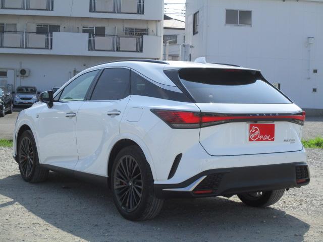 ＲＸ ＲＸ３５０　Ｆスポーツ　１オーナー　マークレビンソン　ナビ　全方位カメラ　ＤＴＶ　ＢＴ　パノラマサンルーフ　ハーフレザー　ベンチレーションシート　ヒーター　三眼ＬＥＤライト　オレンジキャリパー　純正２１ＡＷ　ＨＵＤ　ＡＣＣ（10枚目）