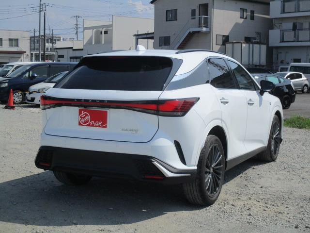 ＲＸ ＲＸ３５０　Ｆスポーツ　１オーナー　マークレビンソン　ナビ　全方位カメラ　ＤＴＶ　ＢＴ　パノラマサンルーフ　ハーフレザー　ベンチレーションシート　ヒーター　三眼ＬＥＤライト　オレンジキャリパー　純正２１ＡＷ　ＨＵＤ　ＡＣＣ（12枚目）