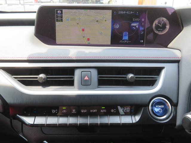 ＵＸ ＵＸ２５０ｈ　Ｆスポーツ　純正ナビ／地デジ／パノラミックビューモニター／赤革シート／パワーシート／シートヒーター／ステアリングヒーター／パドルシフト／クルコン／ＬＥＤヘッドライト／パワーバックドア／ＢＳＭ／ＥＴＣ／ドラレコ／（11枚目）