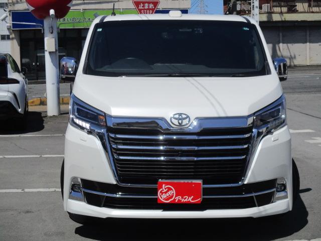 グランエース プレミアム　１オーナー　純正ナビ　全方位カメラ　ＤＴＶ　ＢＴ　フリップダウンモニター　革シート　シートヒーター　後席シートヒーター　パワーシート　両側パワースライド　ＬＥＤライト　セーフティセンス　ＡＣＣ（3枚目）