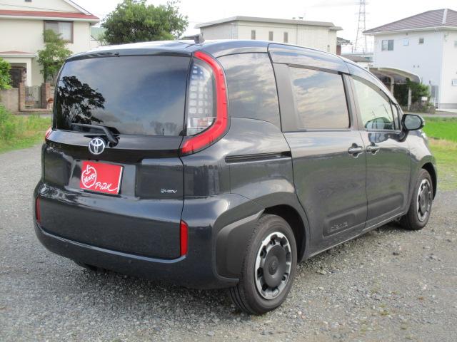 シエンタ ハイブリッドＺ　１オーナー　純正ナビ　全方位カメラ　ＤＴＶ　ＢＴ　両側パワースライド　シートヒーター　セーフティセンス　レーダークルーズ　ＬＥＤライト　ＡＣ１００Ｖ　スマートキー　ＥＴＣ　ステアリングヒーター（11枚目）