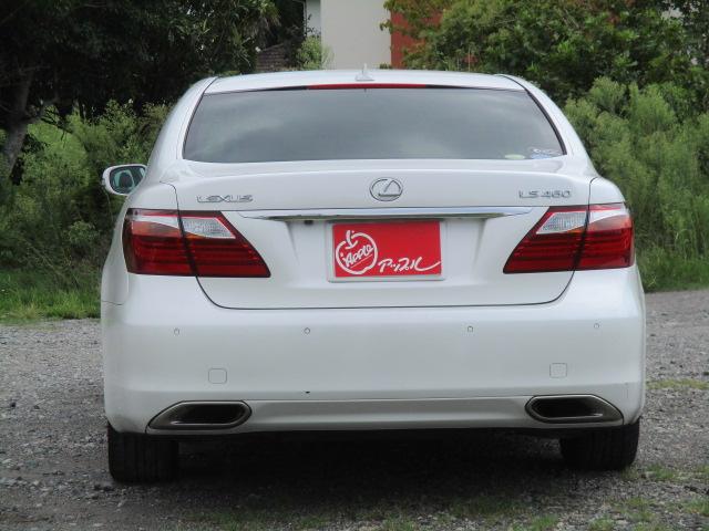 ＬＳ ＬＳ４６０　バージョンＣ　Ｉパッケージ　純正１８ＡＷ／メーカーＨＤＤナビ・ＤＶＤ・地デジ／マークレビンソン／Ｂカメラ／黒革シート／メモリ付きパワーシート／エアシート／ステアヒーター／クルコン／ドラレコ／クリアランスソナー／ビルトインＥＴＣ／（7枚目）