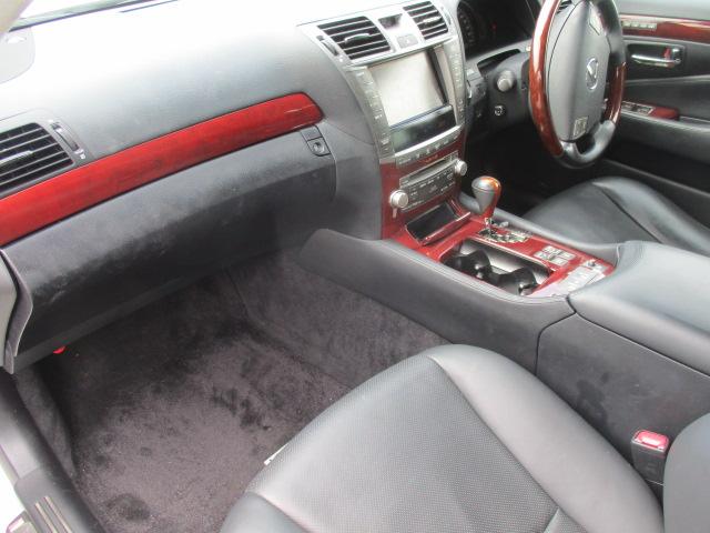 ＬＳ ＬＳ４６０　バージョンＣ　Ｉパッケージ　純正１８ＡＷ／メーカーＨＤＤナビ・ＤＶＤ・地デジ／マークレビンソン／Ｂカメラ／黒革シート／メモリ付きパワーシート／エアシート／ステアヒーター／クルコン／ドラレコ／クリアランスソナー／ビルトインＥＴＣ／（37枚目）