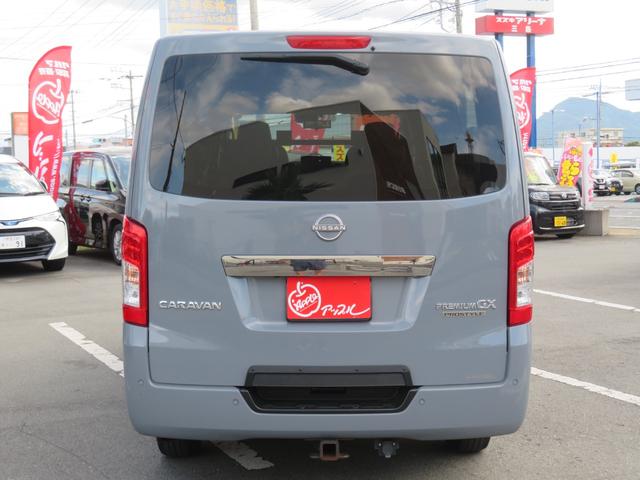 キャラバン ロングプロスタイルグランドプレミアムＧＸ　４ＷＤ／イクルプス１０．１インチディスプレイオーディオ／地デジ／アラウンドモニター／エマージェンシーブレーキ／ＬＥＤライト／バンパーガード／社外エアーショック／社外クルコン／ヒッチメンバー／ＥＴＣ／（3枚目）