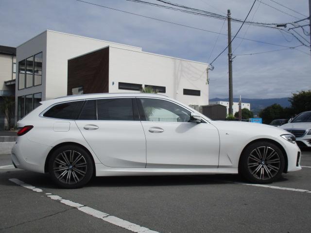 ３シリーズ ３２０ｄ　ｘＤｒｉｖｅツーリング　Ｍスポーツ　４ＷＤ　ナビ　全方位カメラ　ＢＴオーディオ　ハーフレザー　シートヒーター　ＬＥＤライト　パドルシフト　メモリー付きＰシート　パワーバックドア　インテリジェントセーフティ　レーダークルーズ　ＥＴＣ（6枚目）