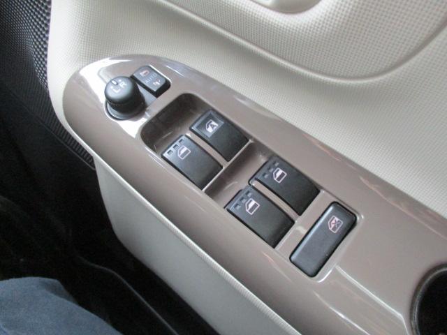 ムーヴキャンバス Ｘリミテッドメイクアップ　ＳＡＩＩ　１オーナー　純正ナビ　全方位カメラ　ＤＴＶ　ＢＴ　両側パワースライド　ＥＴＣ　スマートキー　リヤソナー（26枚目）