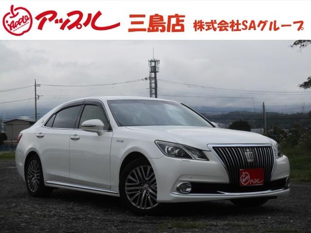 クラウンマジェスタ Ｆバージョン　メーカーＨＤＤナビ／ＤＶＤ・ＢＴ・Ｂカメラ／ＴＶキャンセラー／セーフティセンス／ＬＥＤ／フォグ／ウッドコンビハンドル／メモリ付きパワーシート／シートヒーター／純正１７インチアルミ／ＥＴＣ／前後ソナー／（3枚目）