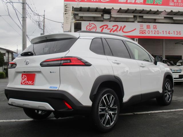 カローラクロス ハイブリッド Z 登録済み未使用車 ナビ 全方位カメラ DTV BT パノラマガラスルーフ ハーフレザー エアシート ステアリングヒーター パワーバックドア トヨタチームメイト セーフティセンス ACC ETC LED(9枚目)