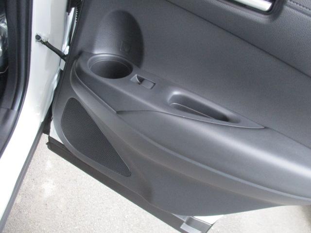 カローラクロス ハイブリッド Z 登録済み未使用車 ナビ 全方位カメラ DTV BT パノラマガラスルーフ ハーフレザー エアシート ステアリングヒーター パワーバックドア トヨタチームメイト セーフティセンス ACC ETC LED(47枚目)