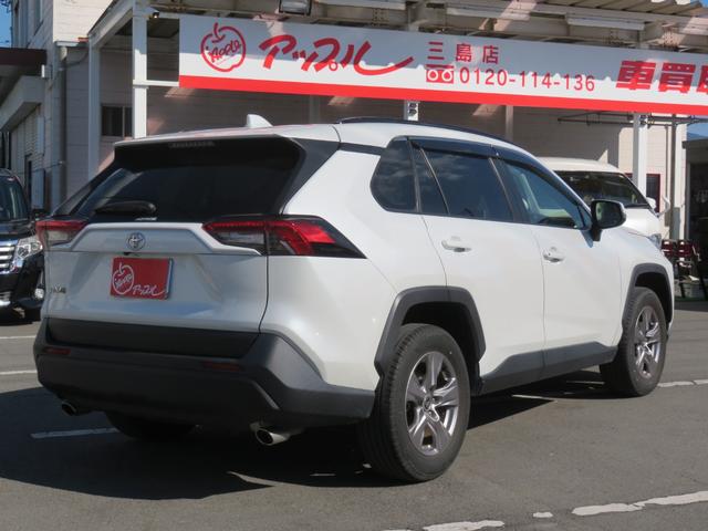 RAV4 X 4WD/ワンオーナー/純正ディスプレイオーディオ/BT・Bカメラ/純正17インチアルミ//セーフティセンス/レーダークルーズ/デュアルエアコン/ルーフレール/前後ドラレコ/ETC2.0/LED/フォグ(6枚目)