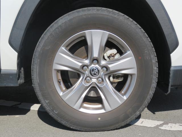 RAV4 X 4WD/ワンオーナー/純正ディスプレイオーディオ/BT・Bカメラ/純正17インチアルミ//セーフティセンス/レーダークルーズ/デュアルエアコン/ルーフレール/前後ドラレコ/ETC2.0/LED/フォグ(11枚目)