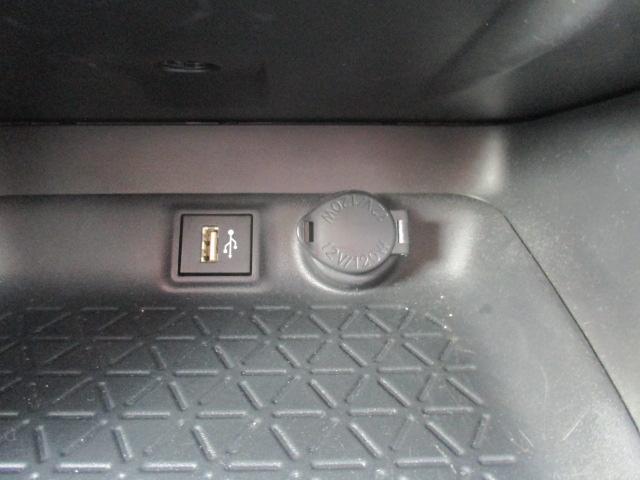 RAV4 X 4WD/ワンオーナー/純正ディスプレイオーディオ/BT・Bカメラ/純正17インチアルミ//セーフティセンス/レーダークルーズ/デュアルエアコン/ルーフレール/前後ドラレコ/ETC2.0/LED/フォグ(17枚目)