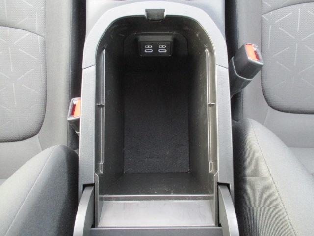 RAV4 X 4WD/ワンオーナー/純正ディスプレイオーディオ/BT・Bカメラ/純正17インチアルミ//セーフティセンス/レーダークルーズ/デュアルエアコン/ルーフレール/前後ドラレコ/ETC2.0/LED/フォグ(19枚目)