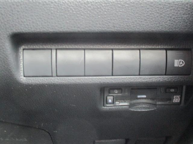 RAV4 X 4WD/ワンオーナー/純正ディスプレイオーディオ/BT・Bカメラ/純正17インチアルミ//セーフティセンス/レーダークルーズ/デュアルエアコン/ルーフレール/前後ドラレコ/ETC2.0/LED/フォグ(26枚目)