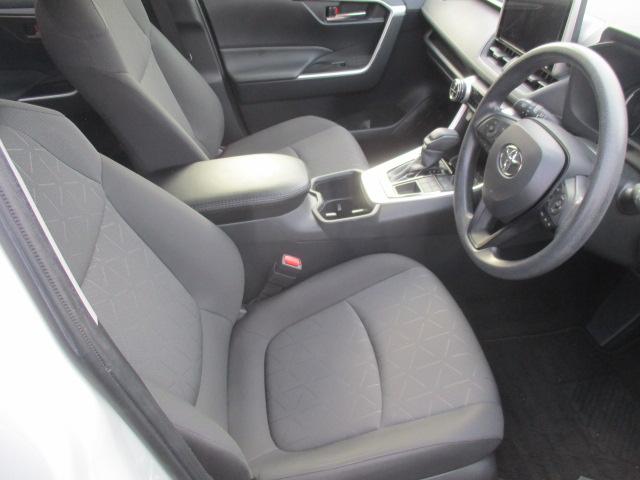 RAV4 X 4WD/ワンオーナー/純正ディスプレイオーディオ/BT・Bカメラ/純正17インチアルミ//セーフティセンス/レーダークルーズ/デュアルエアコン/ルーフレール/前後ドラレコ/ETC2.0/LED/フォグ(35枚目)