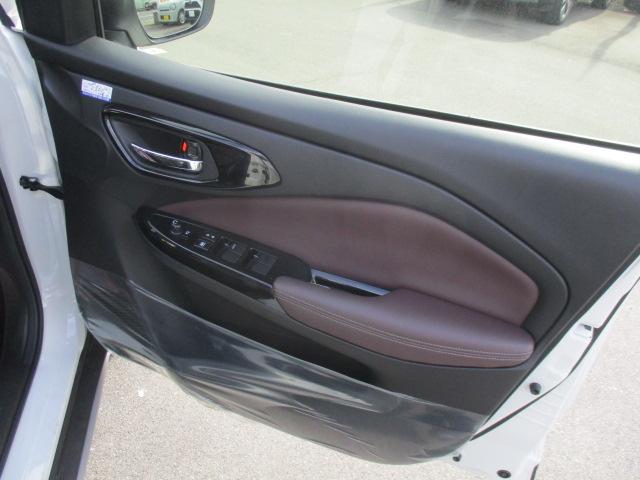 フロンクス ベースグレード　ベースグレード（５名）　純正ナビ　全方位カメラ　ＤＴＶ　ＢＴ　ハーフレザー　シートヒーター　ＬＥＤライト　ヘッドアップディスプレイ　レーダークルーズ　パドルシフト　ドラレコ　ＥＴＣ　ワイヤレス充電（14枚目）